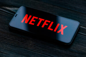 Netflixi tellimuste hüppeline kasv muudab aktsia analüütikutele atraktiivseks.
