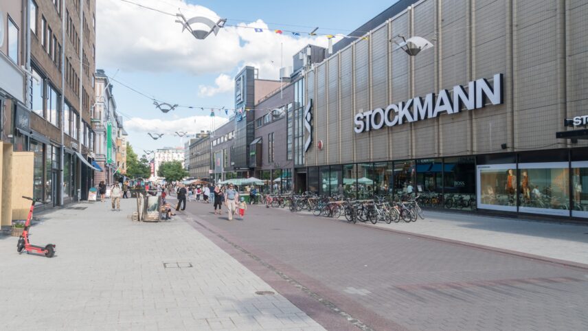 Stockmann müüb Helsingi kesklinnas asuva kaubamaja.